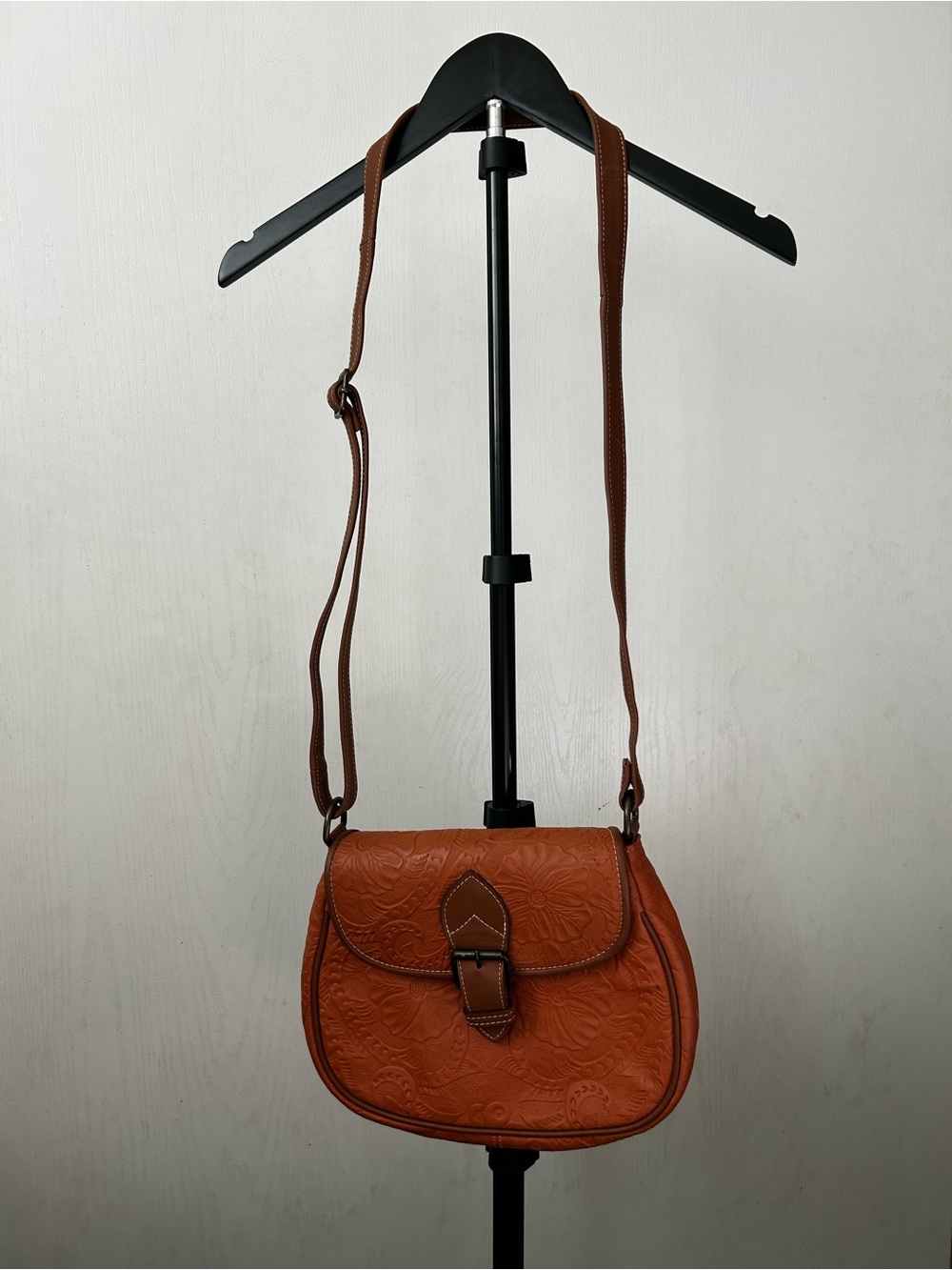 Women's Brown Floral Embossed Crossbody Bag - Unbranded